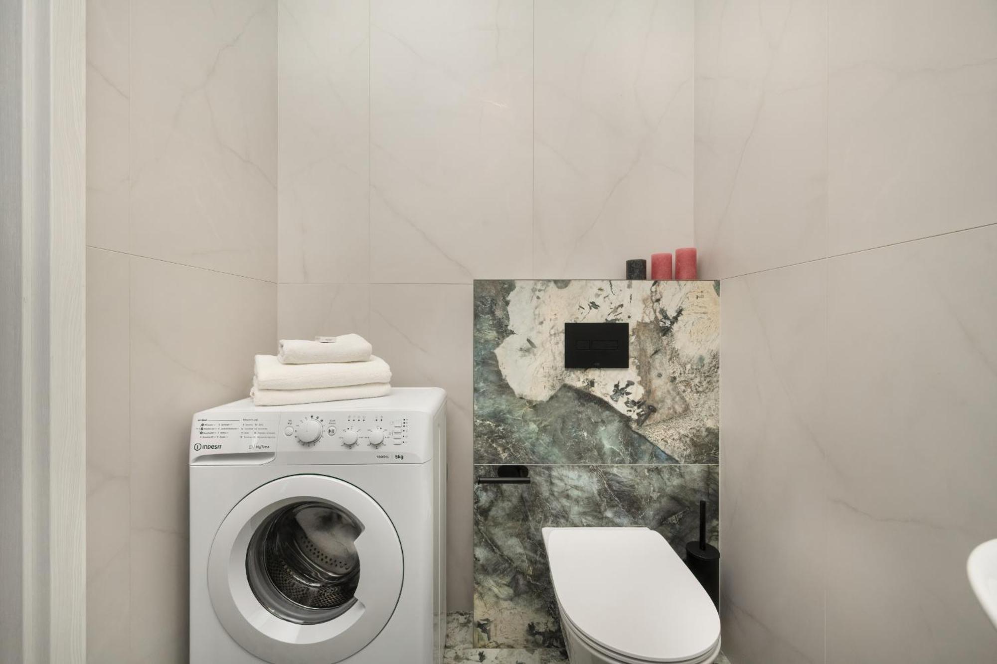 Elegancki Blisko Rzeki Z Garazem Na 2 Auta By Renters Apartment Breslau