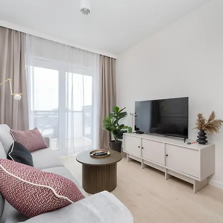 Elegancki Apartament Blisko Rzeki Z Garazem Na 2 Auta Wroclaw By Noclegi Renters Exterior photo