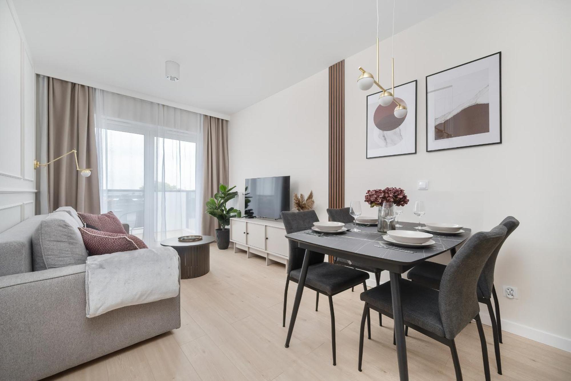 Elegancki Blisko Rzeki Z Garazem Na 2 Auta By Renters Apartment *